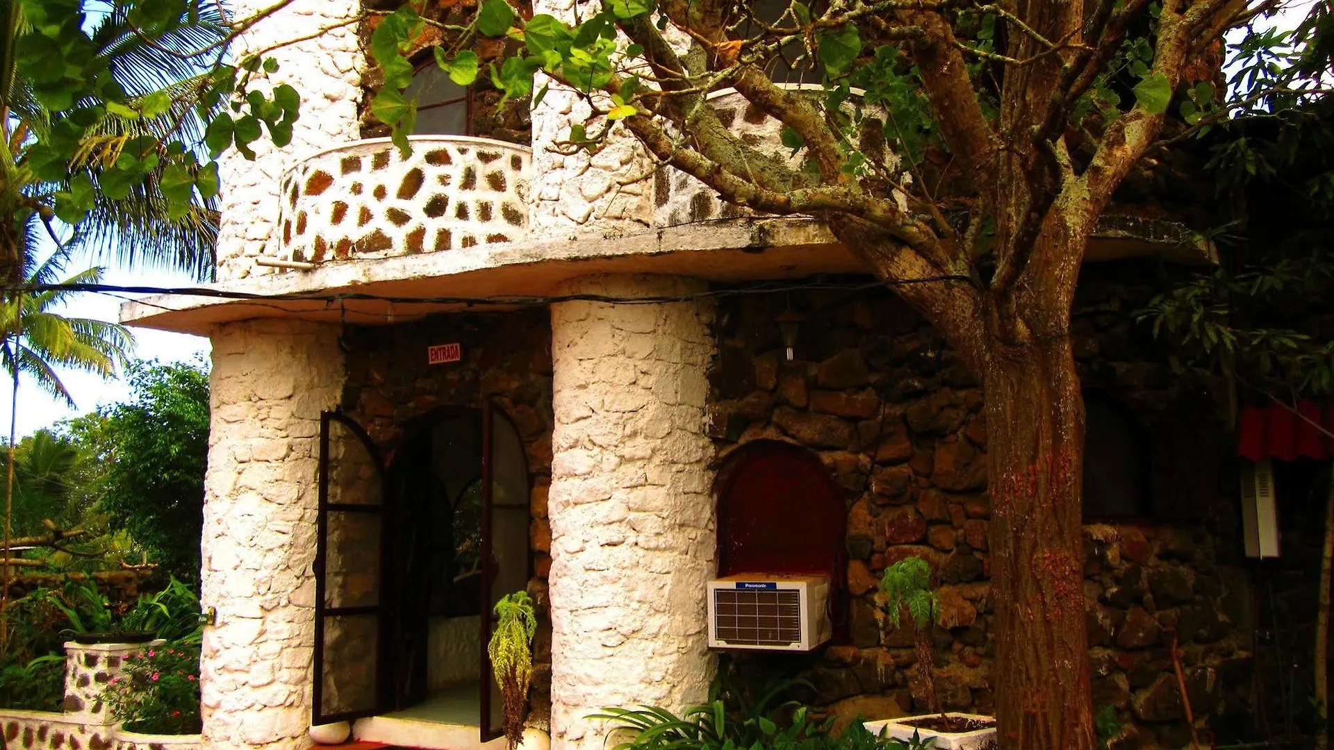 Castillo Galapagos Hotel Puerto Ayora